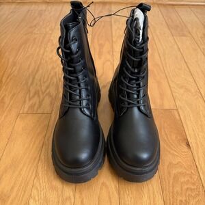 Black Lace Up Ankle Boots‎ with Zipper Accent and Lug Sole for Women size 8